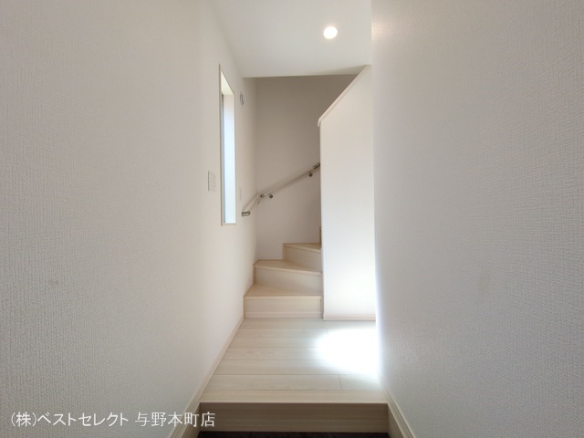 埼玉県さいたま市中央区上落合6丁目の新築戸建て玄関写真 2025年7月2日撮影