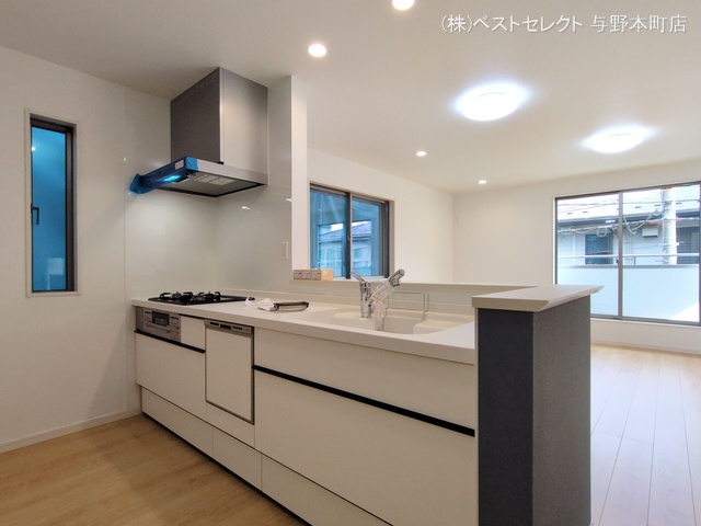 埼玉県さいたま市中央区上落合6丁目の新築戸建てキッチン写真 2025年7月2日撮影