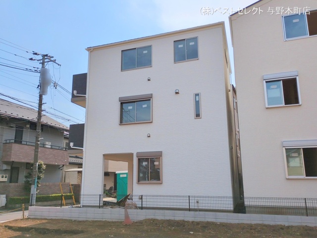 埼玉県さいたま市中央区上落合6丁目の新築戸建て外構写真 2025年5月13日撮影