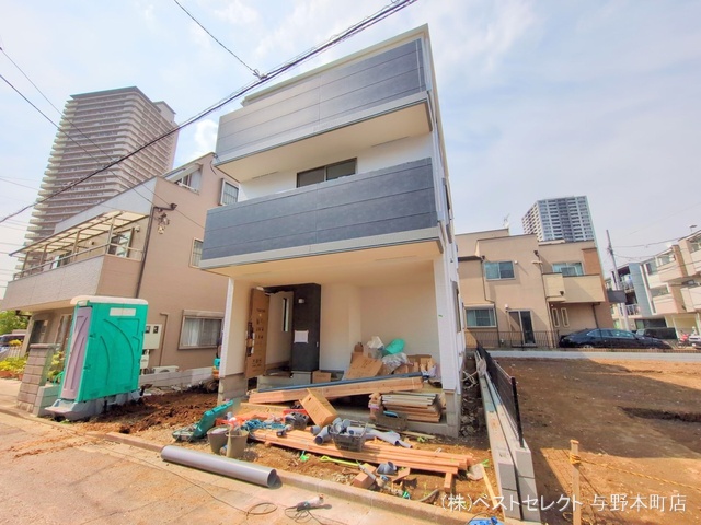 埼玉県さいたま市中央区上落合6丁目の新築戸建て外構写真 2025年5月13日撮影