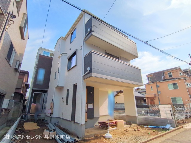 埼玉県さいたま市中央区上落合6丁目の新築戸建て外構写真 2025年6月5日撮影