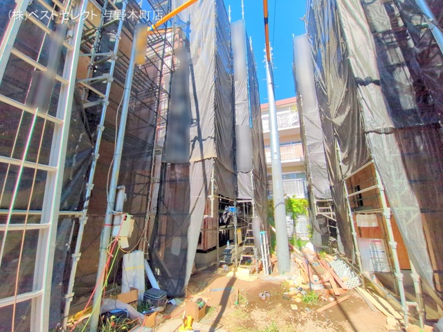 埼玉県さいたま市中央区新中里4丁目の新築戸建てシート写真 2025年7月30日撮影