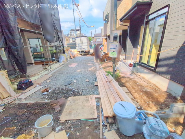 埼玉県さいたま市中央区新中里4丁目の新築戸建て外構写真 2025年8月31日撮影