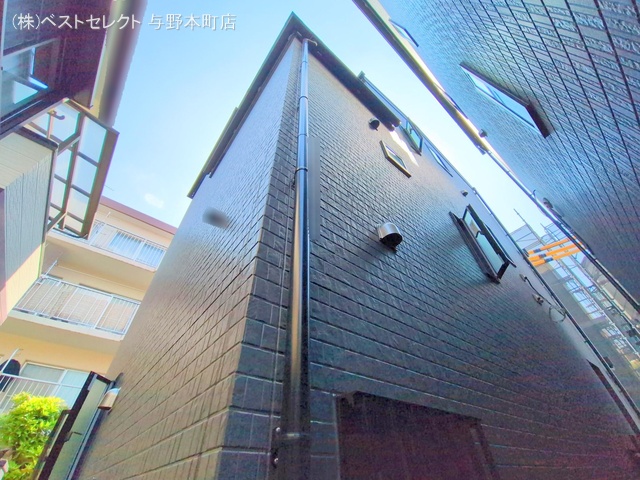 埼玉県さいたま市中央区新中里4丁目の新築戸建て外構写真 2025年8月31日撮影