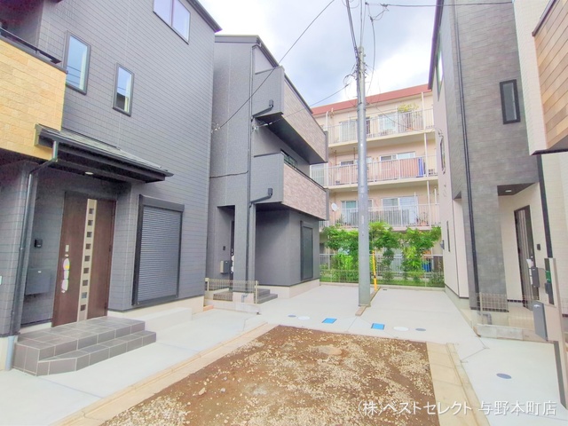 埼玉県さいたま市中央区新中里4丁目の新築戸建て完成写真 2025年10月5日撮影