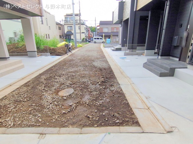 埼玉県さいたま市中央区新中里4丁目の新築戸建て完成写真 2025年10月5日撮影