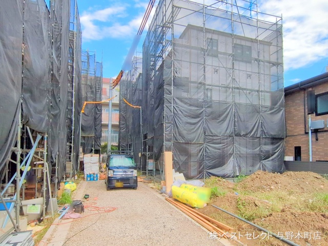 埼玉県さいたま市中央区新中里4丁目の新築戸建てシート写真 2025年8月14日撮影