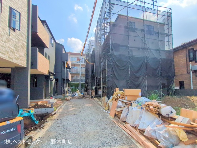埼玉県さいたま市中央区新中里4丁目の新築戸建てシート写真 2025年8月31日撮影