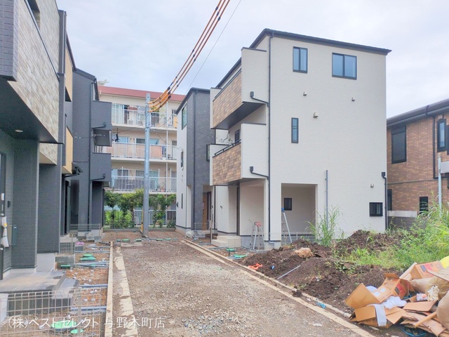 埼玉県さいたま市中央区新中里4丁目の新築戸建て外構写真 2025年9月18日撮影