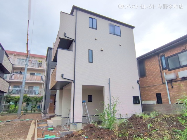 埼玉県さいたま市中央区新中里4丁目の新築戸建て外構写真 2025年9月18日撮影