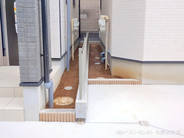 埼玉県さいたま市中央区新中里4丁目の新築戸建て完成写真 2025年10月5日撮影