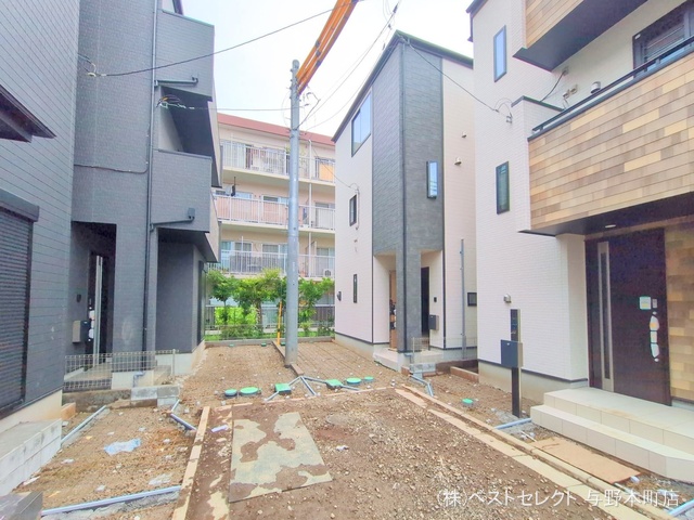 埼玉県さいたま市中央区新中里4丁目の新築戸建て外構写真 2025年9月18日撮影