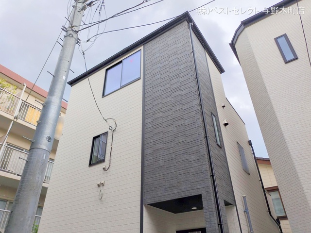 埼玉県さいたま市中央区新中里4丁目の新築戸建て完成写真 2025年10月5日撮影