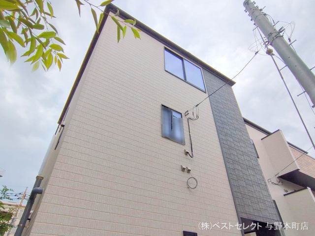 埼玉県さいたま市中央区新中里4丁目の新築戸建て完成写真 2025年10月5日撮影