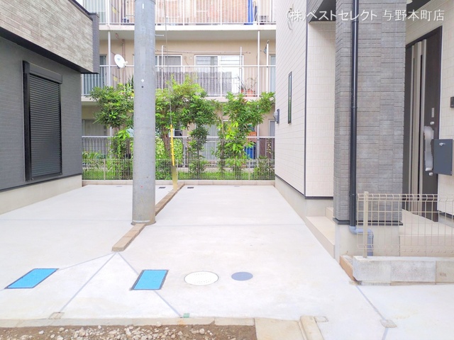 埼玉県さいたま市中央区新中里4丁目の新築戸建て完成写真 2025年10月5日撮影