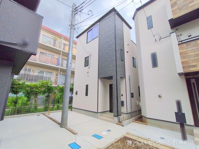 埼玉県さいたま市中央区新中里4丁目の新築戸建て完成写真 2025年10月5日撮影