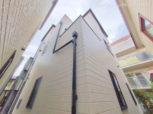 埼玉県さいたま市中央区新中里4丁目の新築戸建て完成写真 2025年10月5日撮影