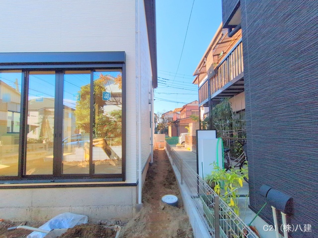 千葉県松戸市西馬橋３丁目の新築戸建て外構写真 2025年11月18日撮影