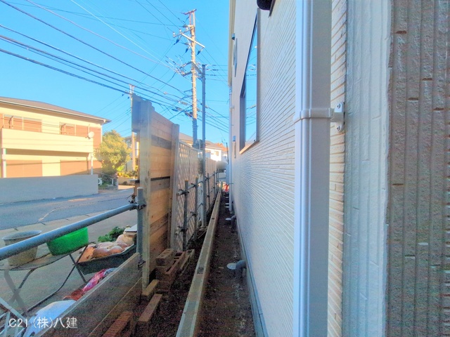 千葉県柏市しいの木台4丁目の新築戸建て外構写真 2025年12月3日撮影