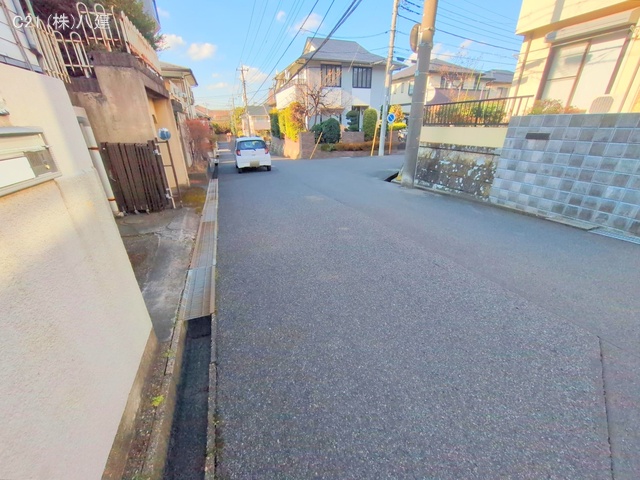 千葉県松戸市六高台8丁目の中古戸建て完成写真 2025年12月16日撮影