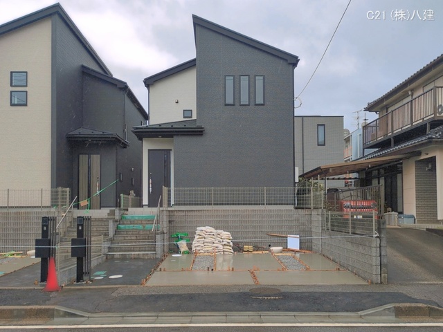 千葉県柏市逆井藤ノ台の新築戸建て外構写真 2026年4月9日撮影