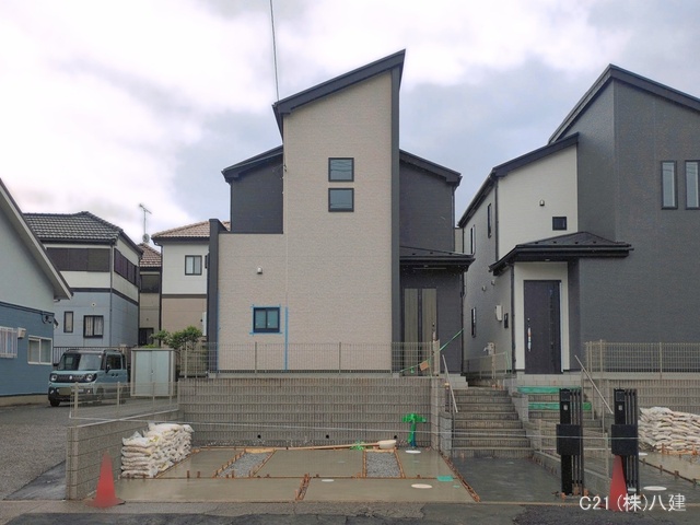 千葉県柏市逆井藤ノ台の新築戸建て外構写真 2026年4月9日撮影