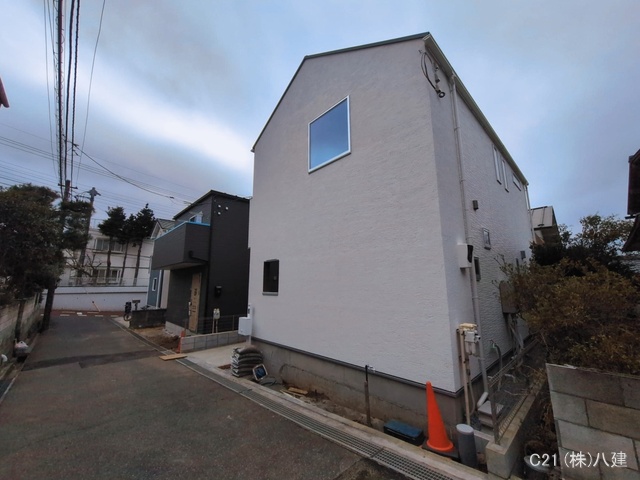 千葉県松戸市八ケ崎１丁目の新築戸建て外構写真 2026年3月1日撮影