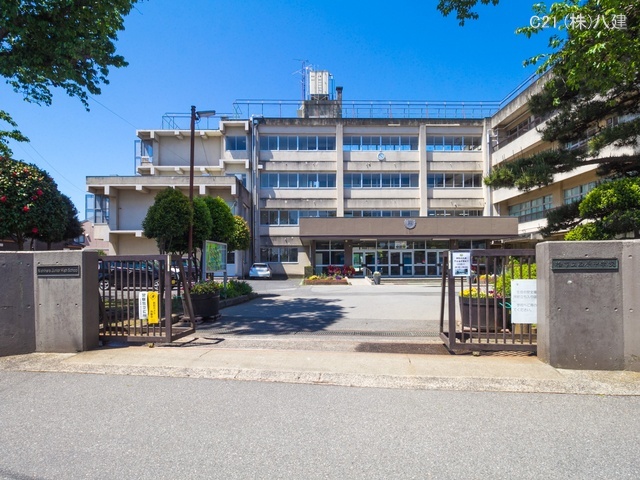 柏市立西原中学校 距離1300m