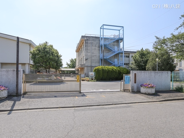 柏市立高柳西小学校　距離600m