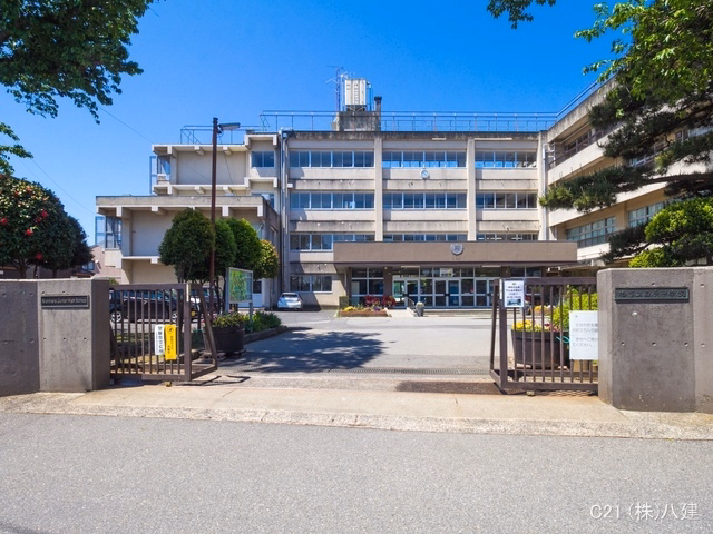 柏市立西原中学校　距離1300m