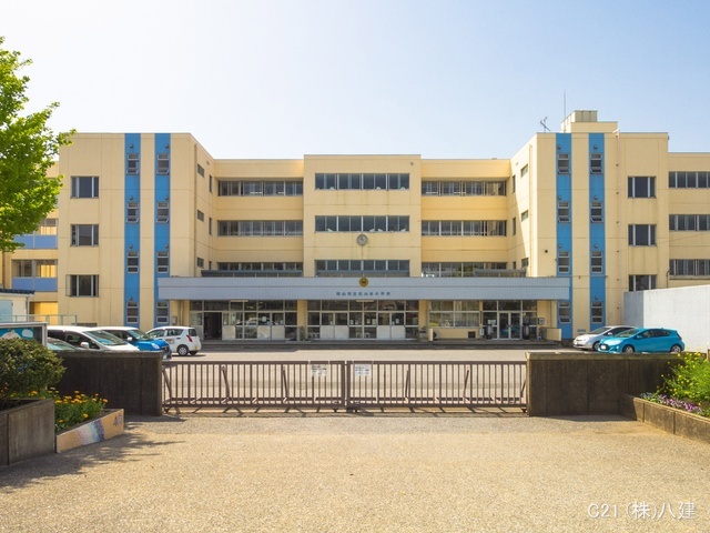 流山市立流山北小学校　距離550m