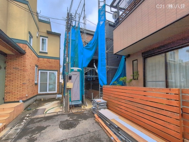 千葉県流山市松ケ丘5丁目の新築戸建てシート写真 2026年6月14日撮影