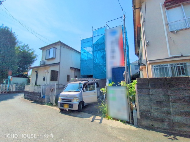 東京都小金井市貫井南町1丁目の新築戸建てシート写真 2025年8月20日撮影
