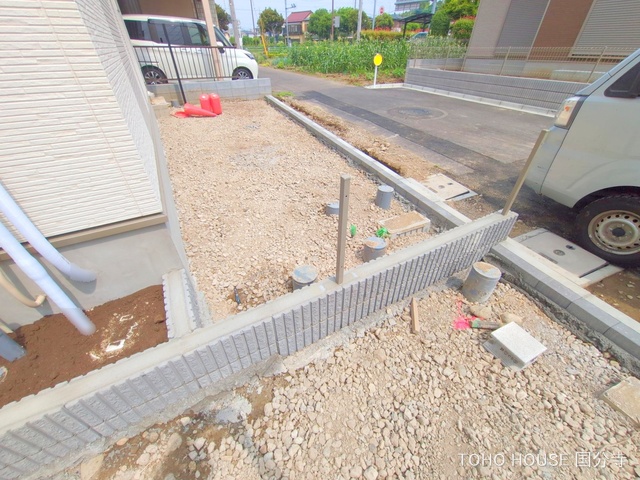 東京都府中市四谷５丁目の新築戸建て外構写真 2025年6月8日撮影