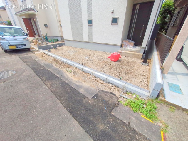 東京都府中市四谷５丁目の新築戸建て外構写真 2025年6月8日撮影