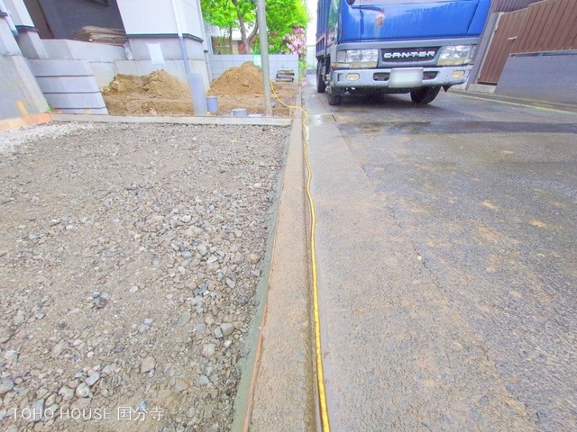 東京都府中市本町２丁目の新築戸建て外構写真 2025年5月1日撮影
