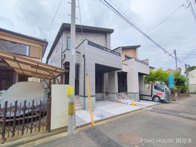 東京都府中市本町２丁目の新築戸建て完成写真 2025年5月25日撮影