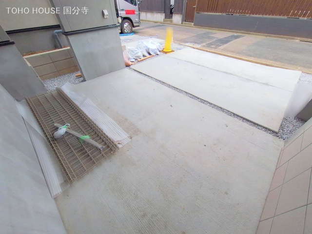 東京都府中市本町２丁目の新築戸建て完成写真 2025年5月25日撮影