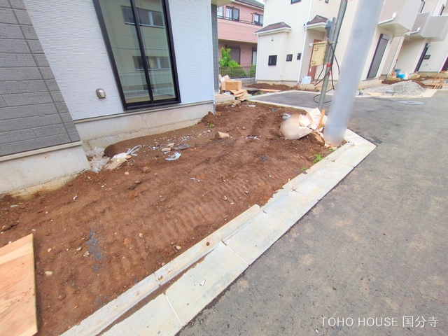 東京都府中市四谷4丁目の新築戸建て外構写真 2025年7月15日撮影