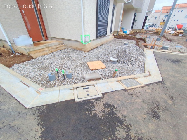 東京都府中市四谷4丁目の新築戸建て外構写真 2025年7月15日撮影