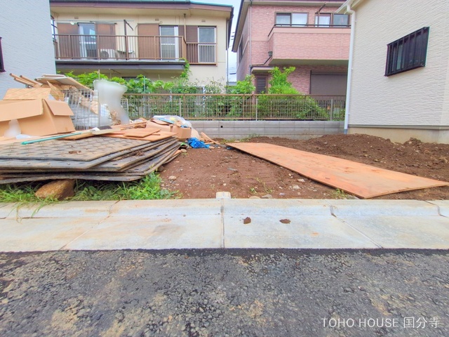 東京都府中市四谷4丁目の新築戸建て外構写真 2025年7月15日撮影