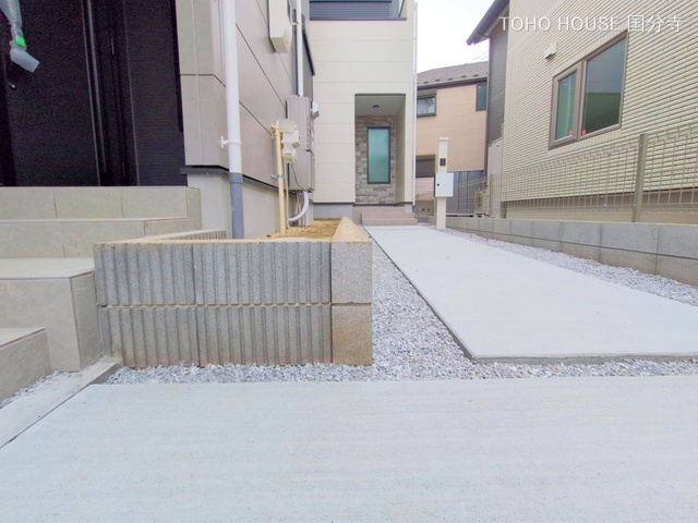 東京都国分寺市東元町1丁目の新築戸建て完成写真 2025年10月13日撮影