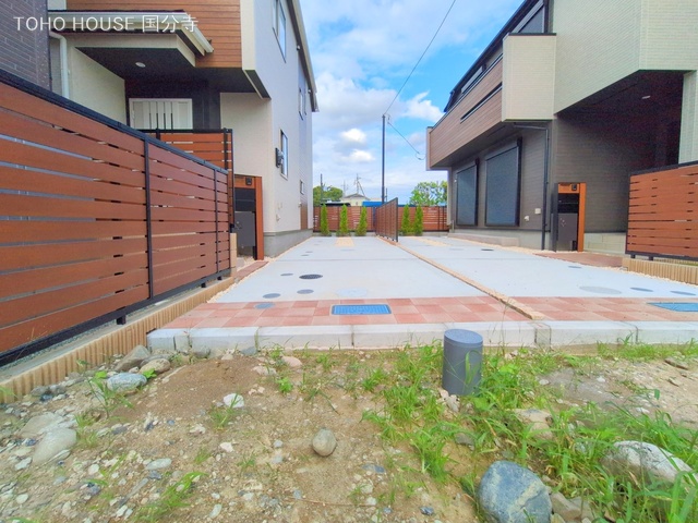 東京都府中市四谷４丁目の新築戸建て完成写真 2025年9月29日撮影
