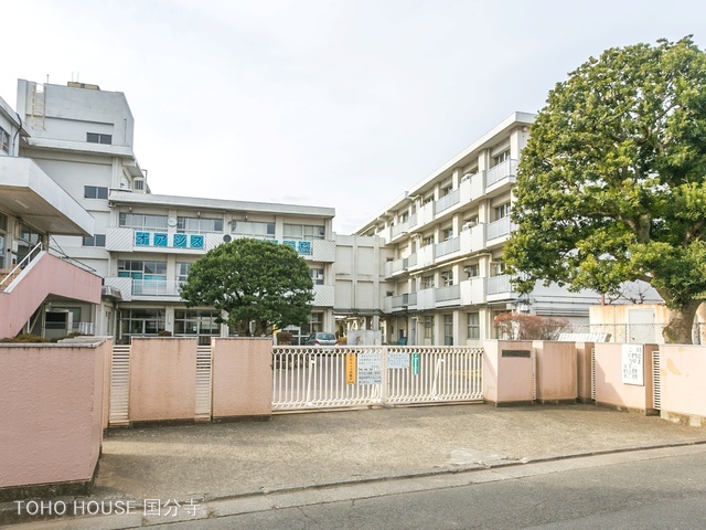 府中市立府中第八中学校　距離1210m