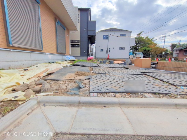 東京都府中市四谷4丁目の新築戸建て外構写真 2025年9月29日撮影