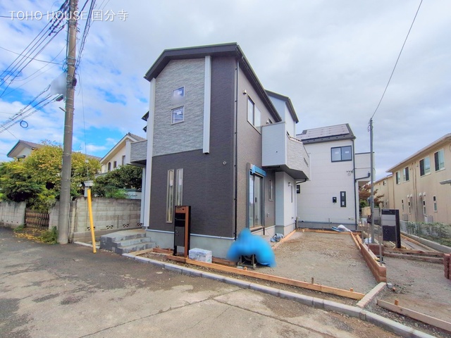 東京都小金井市前原町１丁目の新築戸建て外構写真 2025年10月26日撮影