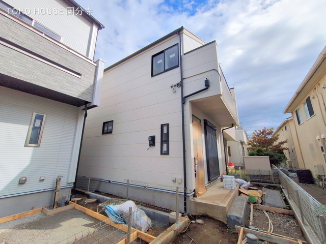 東京都小金井市前原町１丁目の新築戸建て外構写真 2025年10月26日撮影