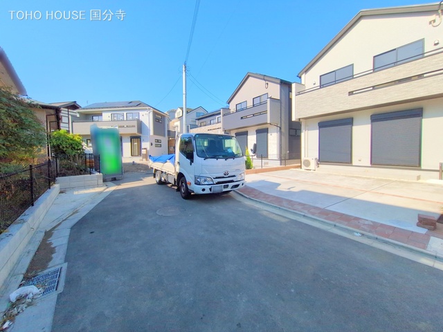 東京都府中市四谷２丁目の新築戸建て完成写真 2025年11月6日撮影