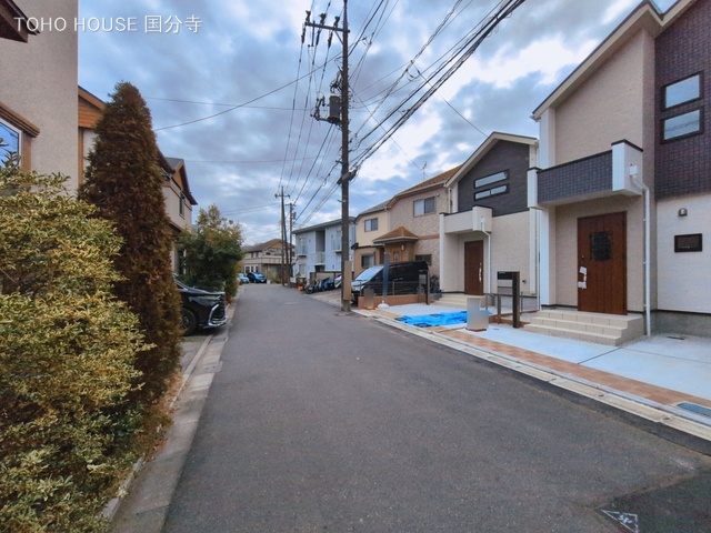 東京都府中市是政１丁目の新築戸建て完成写真 2026年3月8日撮影