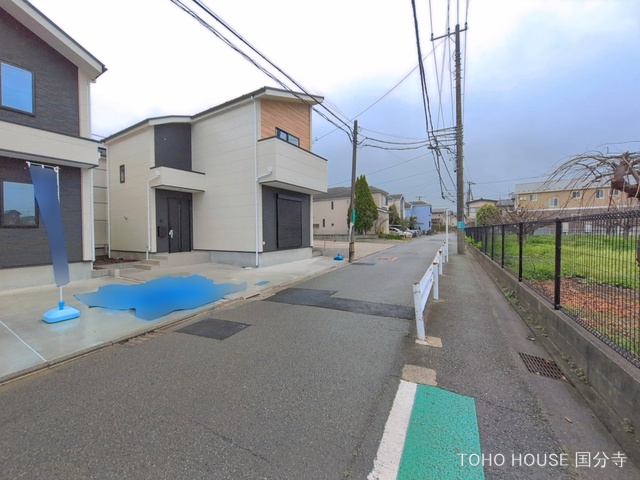 東京都府中市朝日町１丁目の新築戸建て完成写真 2026年3月30日撮影